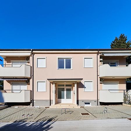 Apartma Morje Savudrija Luaran gambar